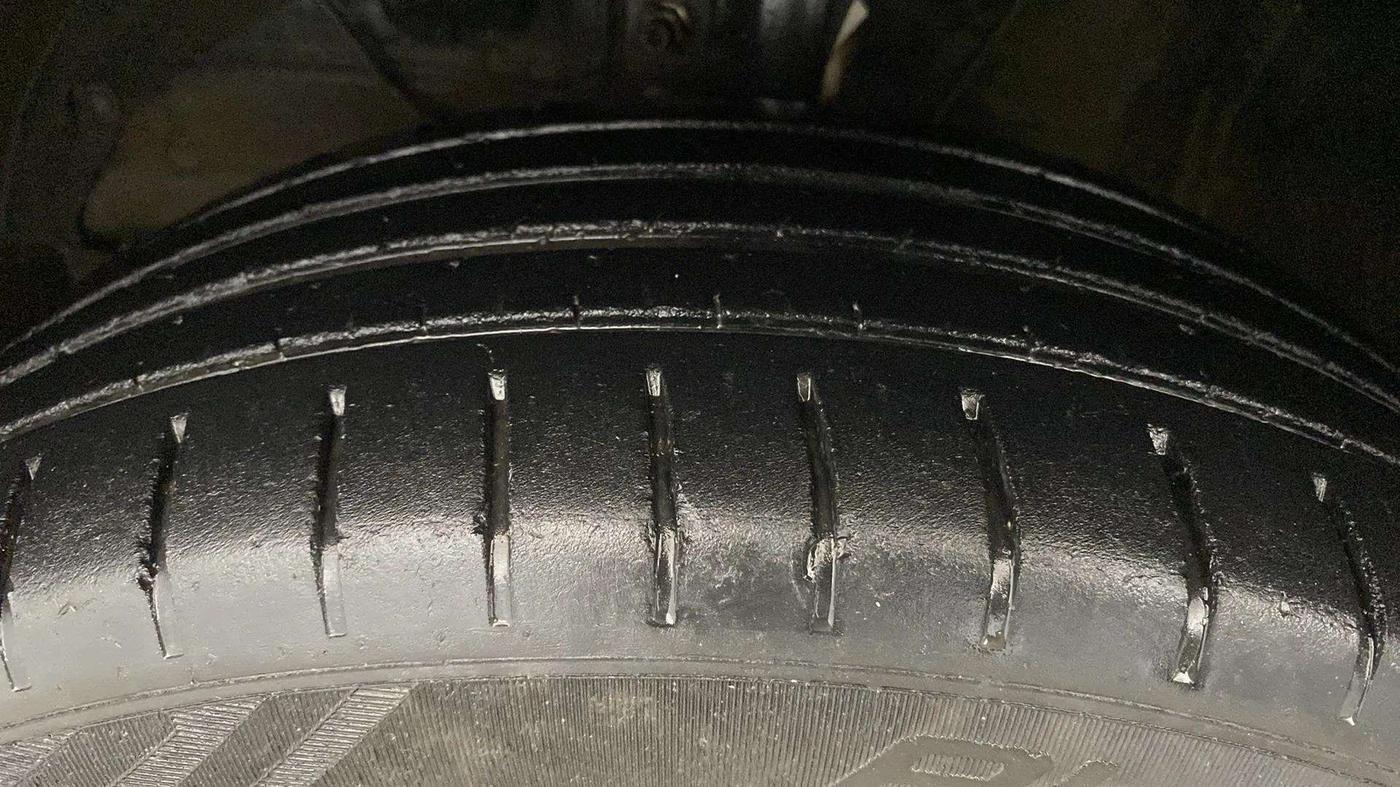 2021 Maruti Baleno ZETA PETROL 1.2, Petrol, Manual, 40,067 km, Left Front Tyre Tread