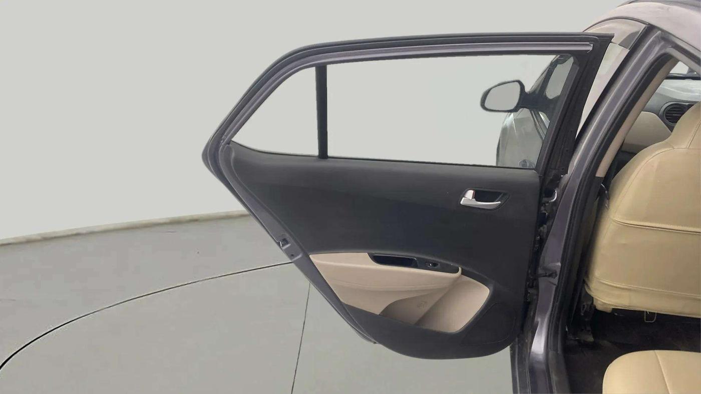 2017 Hyundai Grand i10 SPORTZ (O) 1.2 KAPPA VTVT, Petrol, Manual, 36,676 km, LHS Rear Door