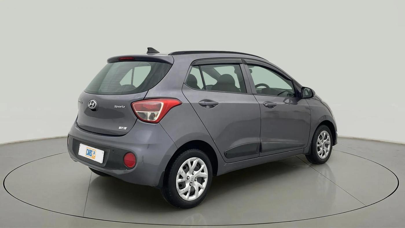 2017 Hyundai Grand i10 SPORTZ (O) 1.2 KAPPA VTVT, Petrol, Manual, 36,676 km, Right Back Diagonal