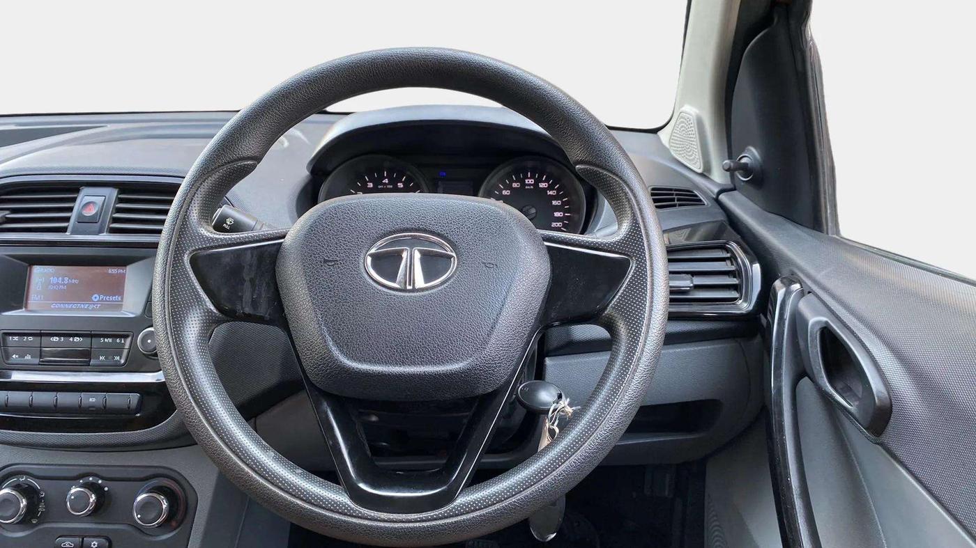 2018 Tata TIGOR XM PETROL, Petrol, Manual, 23,612 km, Steering Wheel Close Up