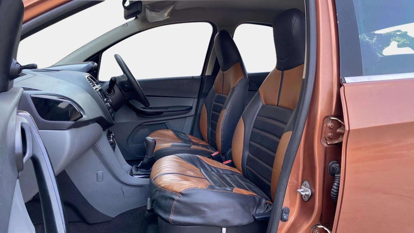2018 Tata TIGOR XM PETROL, Petrol, Manual, 23,612 km, Right Side Front Door Cabin