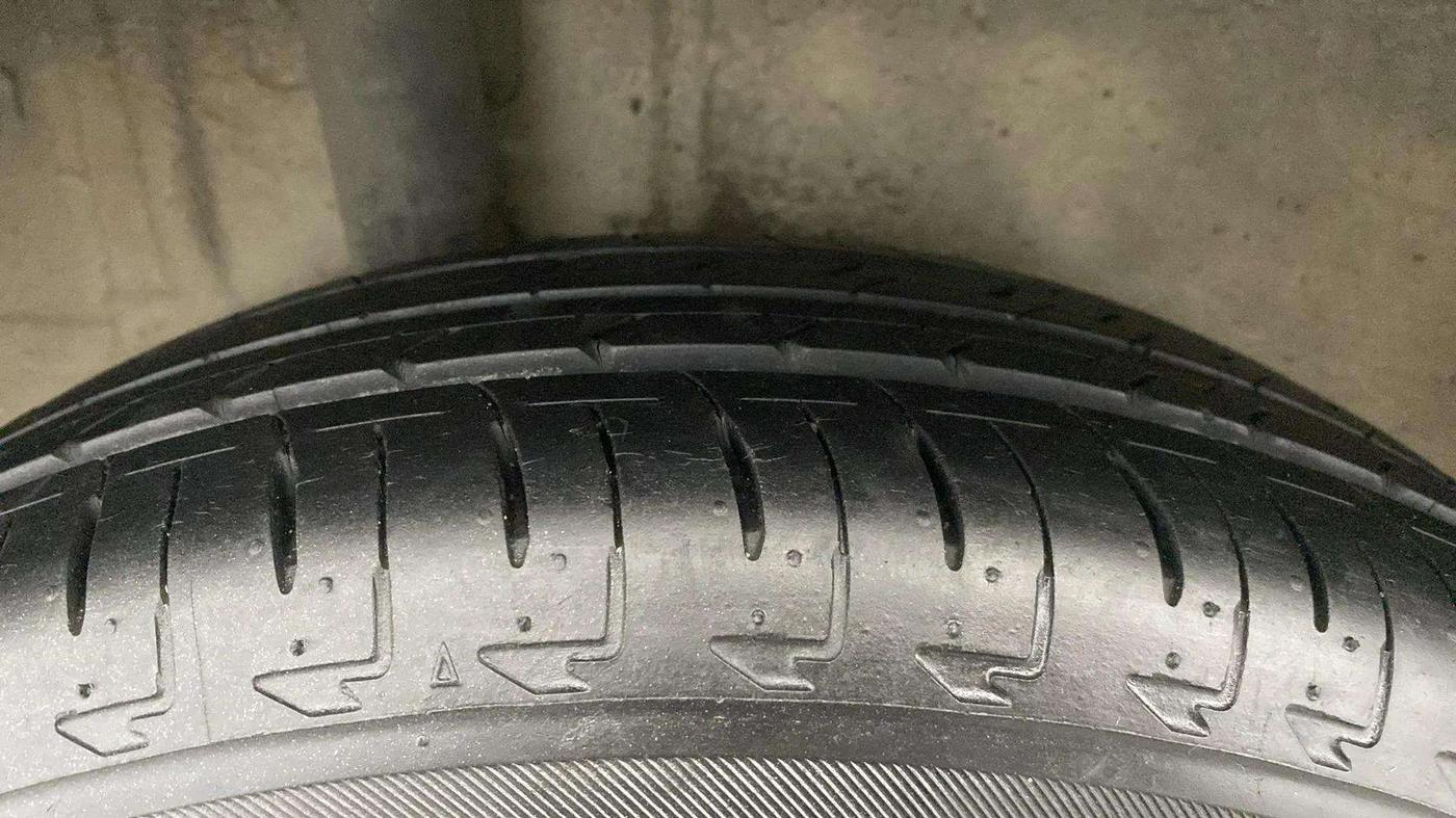 2019 Maruti IGNIS ZETA 1.2, Petrol, Manual, 12,710 km, Right Rear Tyre Tread