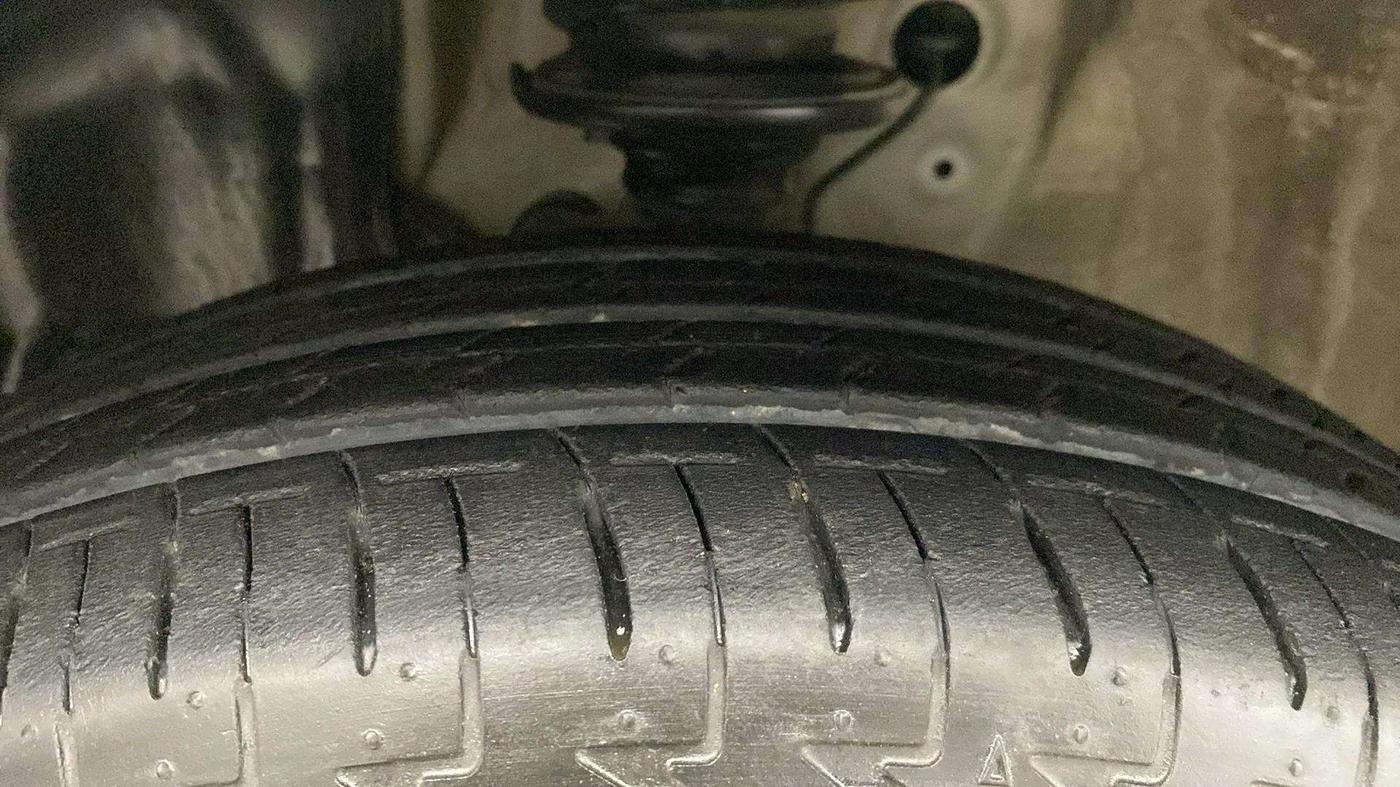2019 Maruti IGNIS ZETA 1.2, Petrol, Manual, 12,710 km, Left Front Tyre Tread