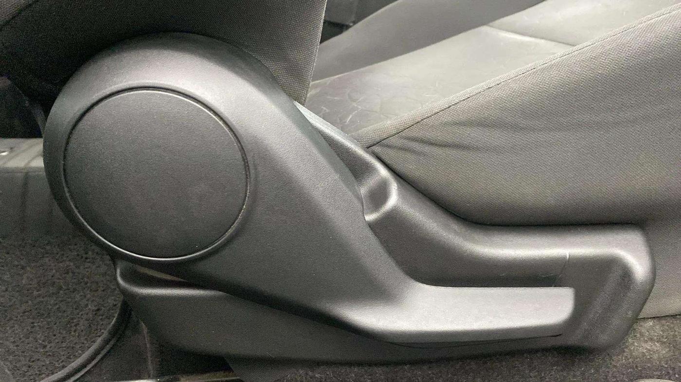 2019 Maruti IGNIS ZETA 1.2, Petrol, Manual, 12,710 km, Driver Side Adjustment Panel