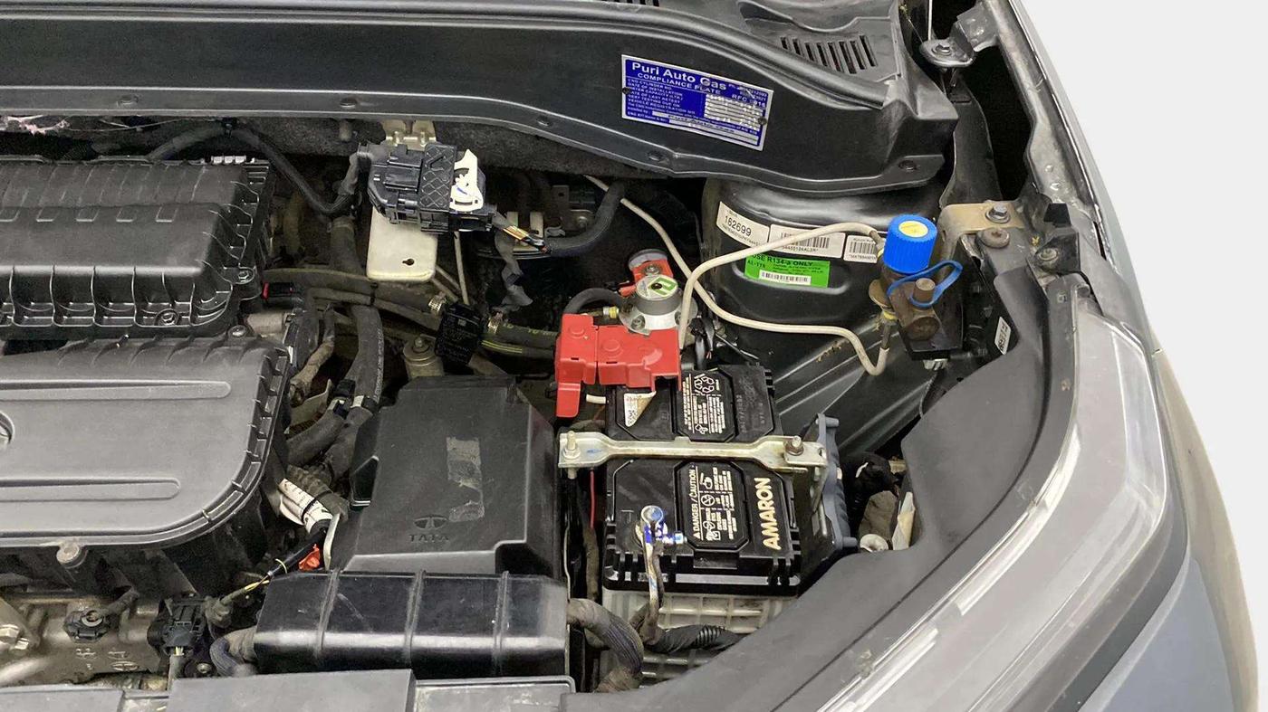 2022 Tata PUNCH PURE MT, CNG, Manual, 43,794 km, Engine View - Left