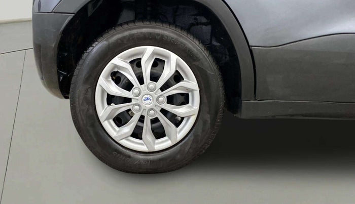 2022 Tata PUNCH PURE MT, CNG, Manual, 43,690 km, Right Rear Wheel