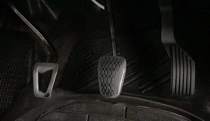 2022 Tata PUNCH PURE MT, CNG, Manual, 43,690 km, Pedals