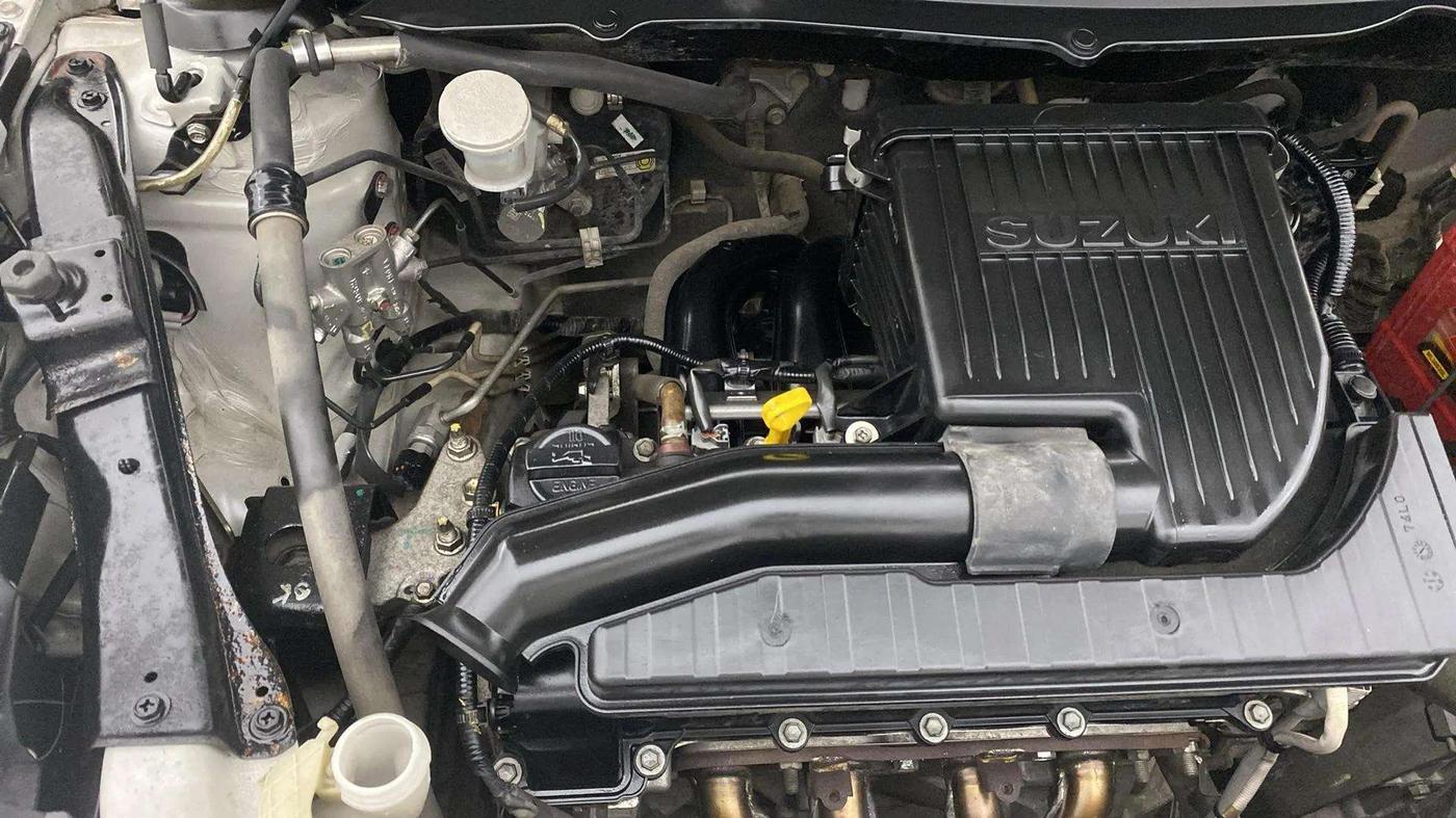2016 Maruti Swift VXI, Petrol, Manual, 39,570 km, Engine View - Right