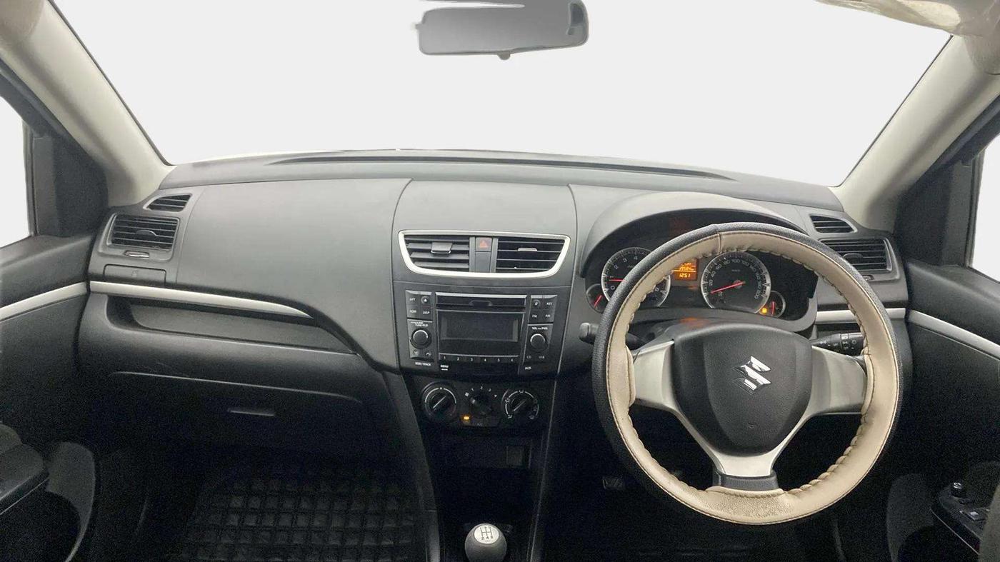 2016 Maruti Swift VXI, Petrol, Manual, 39,570 km, Dashboard