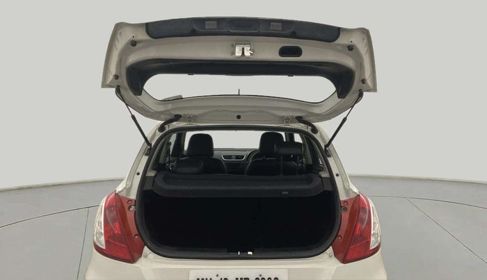 2016 Maruti Swift VXI, Petrol, Manual, 39,570 km, Boot Door Open