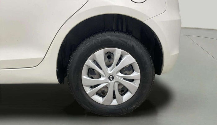 2016 Maruti Swift VXI, Petrol, Manual, 39,570 km, Left Rear Wheel