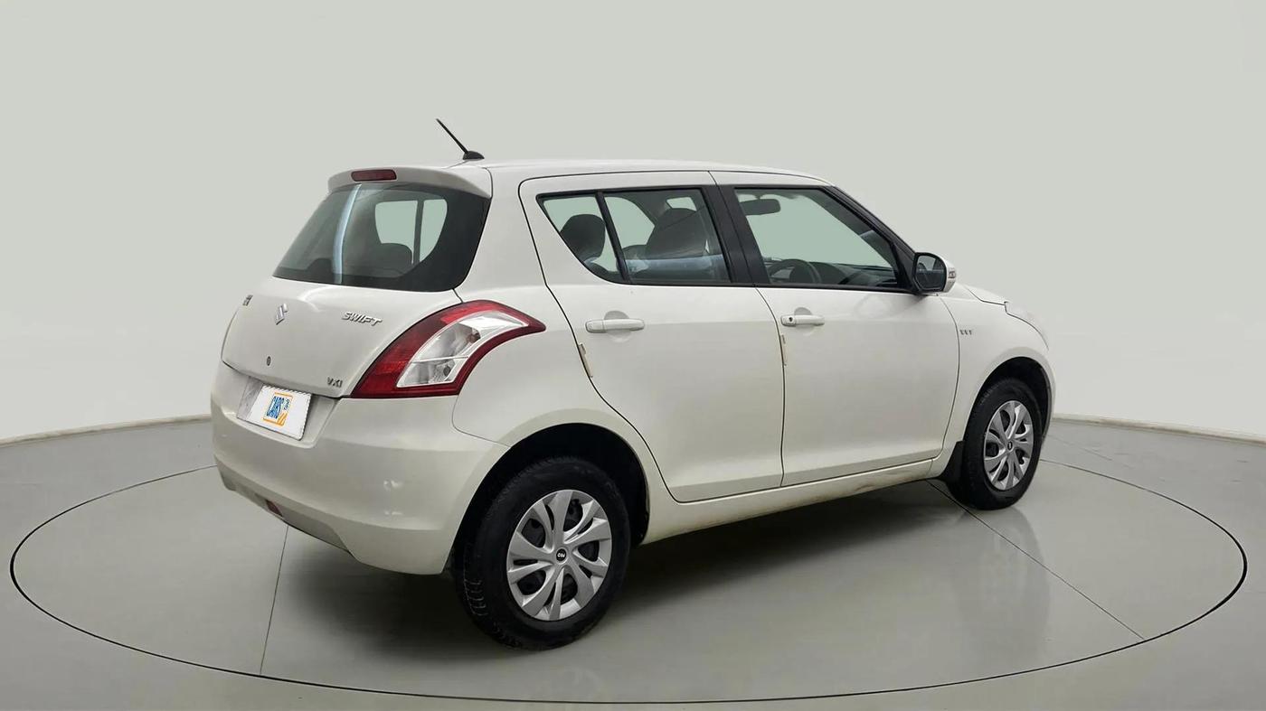 2016 Maruti Swift VXI, Petrol, Manual, 39,570 km, Right Back Diagonal