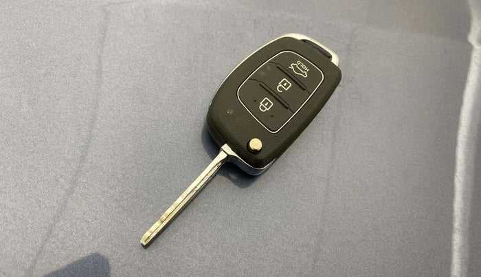 2013 Hyundai i20 SPORTZ 1.2, Petrol, Manual, 37,522 km, Key Close Up