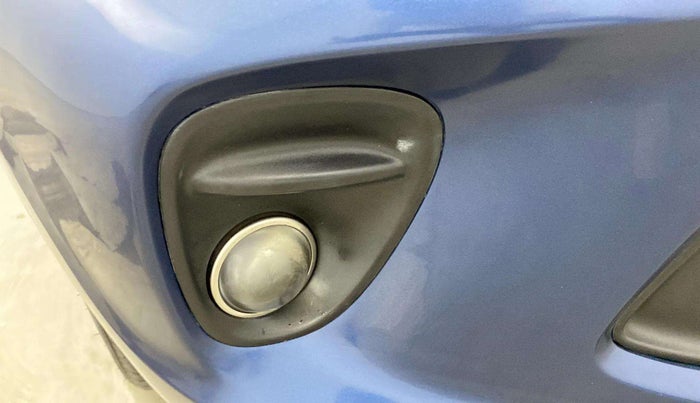 2016 Maruti Baleno ZETA PETROL 1.2, Petrol, Manual, 65,646 km, Right fog light - Fog light not working