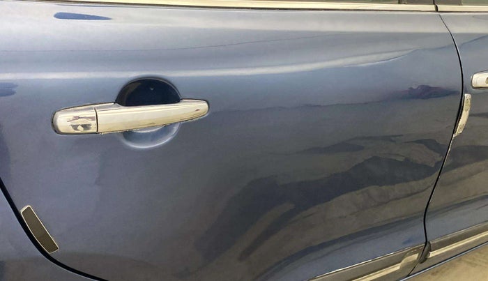 2016 Maruti Baleno ZETA PETROL 1.2, Petrol, Manual, 65,646 km, Right rear door - Minor scratches