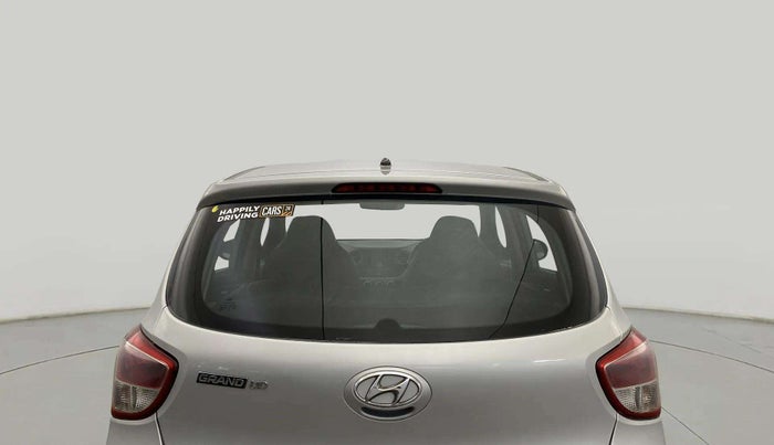 2017 Hyundai Grand i10 MAGNA 1.2 KAPPA VTVT, Petrol, Manual, 30,946 km, Rear Windshield