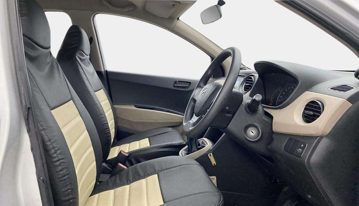 2017 Hyundai Grand i10 MAGNA 1.2 KAPPA VTVT, Petrol, Manual, 30,946 km, Right Side Front Door Cabin