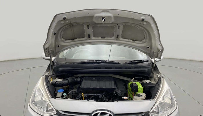 2017 Hyundai Grand i10 MAGNA 1.2 KAPPA VTVT, Petrol, Manual, 30,946 km, Open Bonet