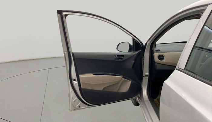 2017 Hyundai Grand i10 MAGNA 1.2 KAPPA VTVT, Petrol, Manual, 30,946 km, LHS Rear Door