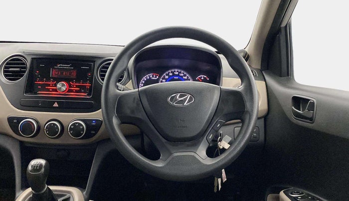 2017 Hyundai Grand i10 MAGNA 1.2 KAPPA VTVT, Petrol, Manual, 30,946 km, Steering Wheel Close Up