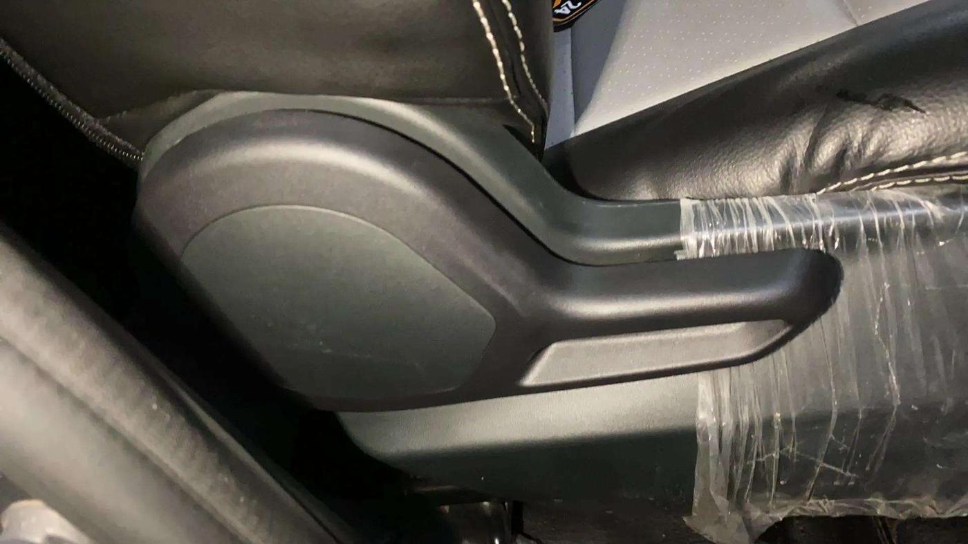 2024 Tata Tiago XM PETROL, Petrol, Manual, 3,309 km, Driver Side Adjustment Panel