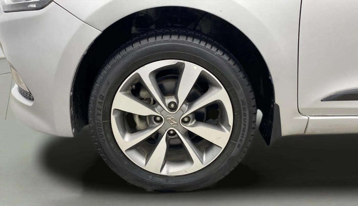 2016 Hyundai Elite i20 ASTA 1.2, Petrol, Manual, 26,306 km, Left Front Wheel