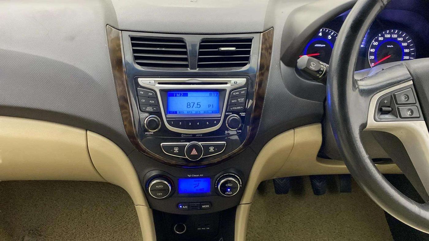 2014 Hyundai Verna FLUIDIC 1.6 VTVT SX, Petrol, Manual, 78,035 km, Air Conditioner