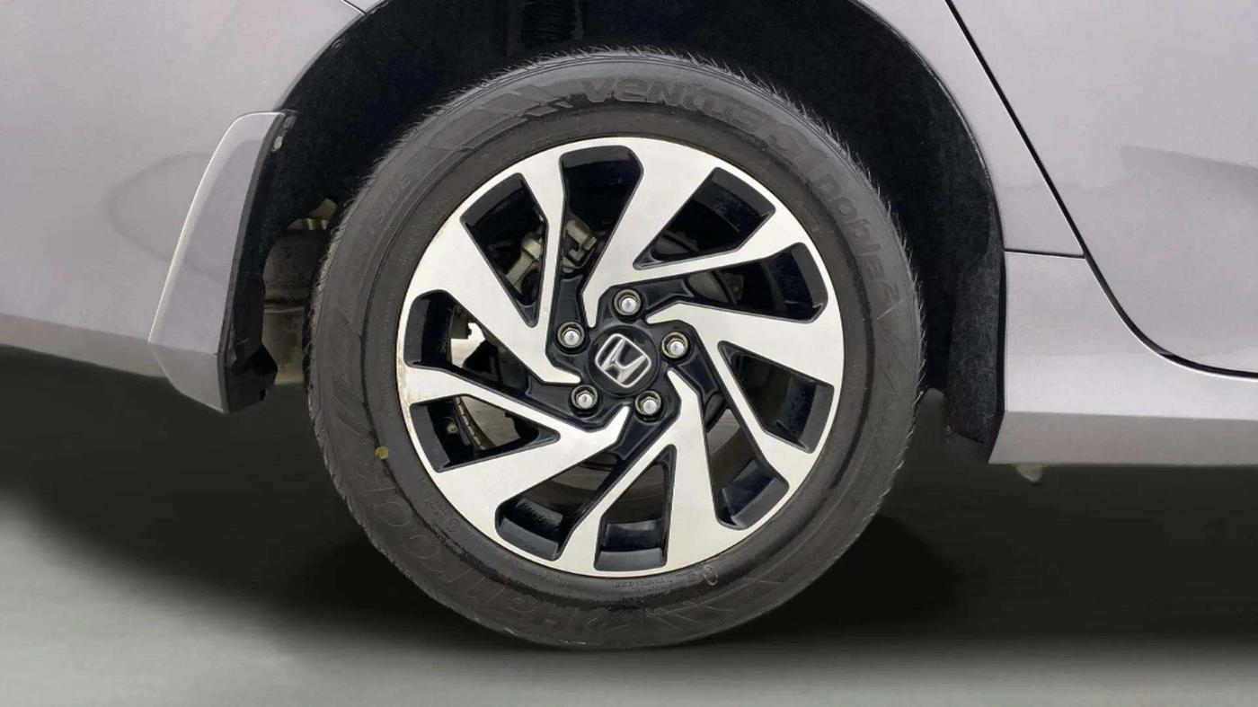 2019 Honda Civic 1.8L I-VTEC V CVT, Petrol, Automatic, 5,161 km, Right Rear Wheel