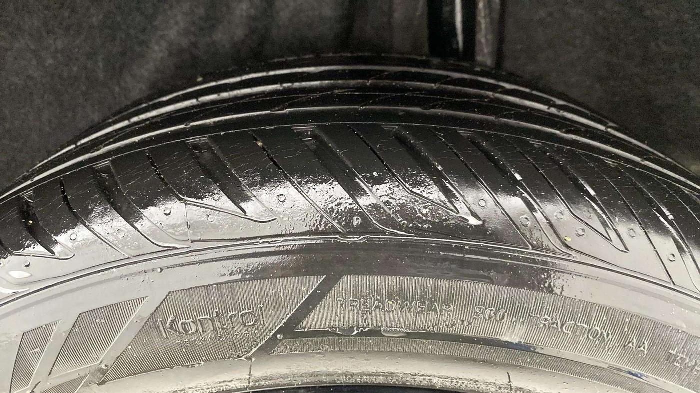 2019 Honda Civic 1.8L I-VTEC V CVT, Petrol, Automatic, 5,161 km, Left Rear Tyre Tread