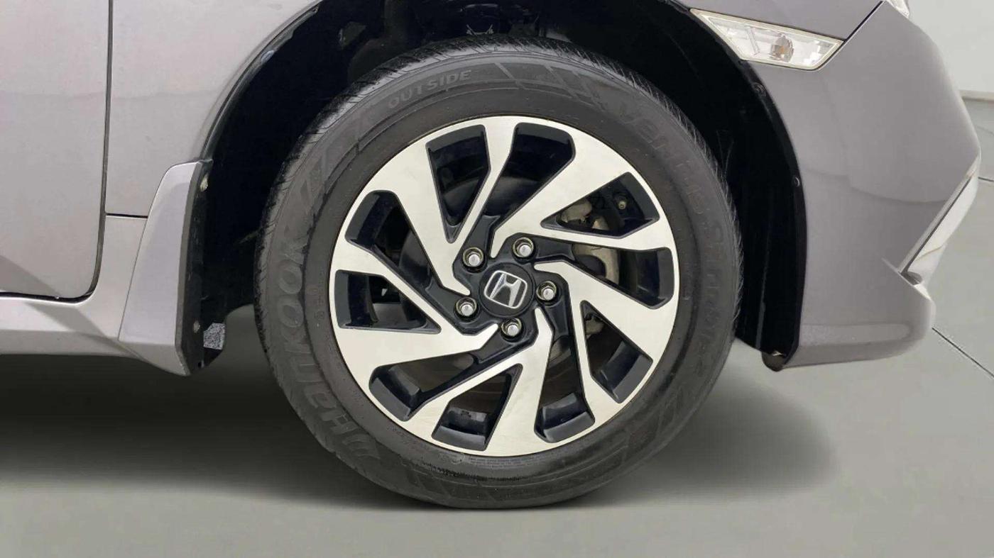 2019 Honda Civic 1.8L I-VTEC V CVT, Petrol, Automatic, 5,161 km, Right Front Wheel