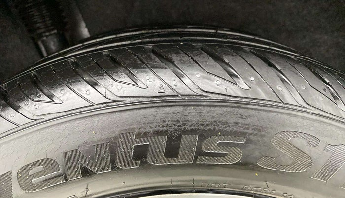 2019 Honda Civic 1.8L I-VTEC V CVT, Petrol, Automatic, 5,161 km, Right Rear Tyre Tread
