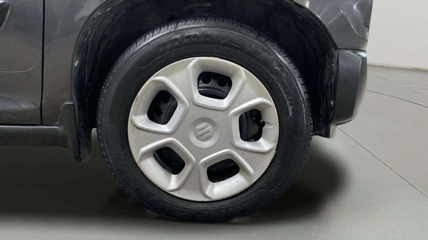 2020 Maruti S PRESSO VXI PLUS AMT, Petrol, Automatic, 20,653 km, Right Front Wheel
