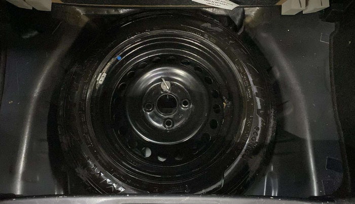 2020 Maruti S PRESSO VXI PLUS AMT, Petrol, Automatic, 20,469 km, Dicky (Boot door) - Tool missing