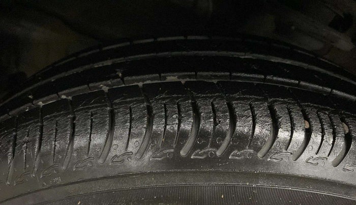 2020 Maruti S PRESSO VXI PLUS AMT, Petrol, Automatic, 20,469 km, Right Front Tyre Tread