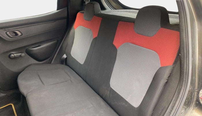 2017 Renault Kwid RXT 1.0 AMT, Petrol, Automatic, 54,420 km, Right Side Rear Door Cabin
