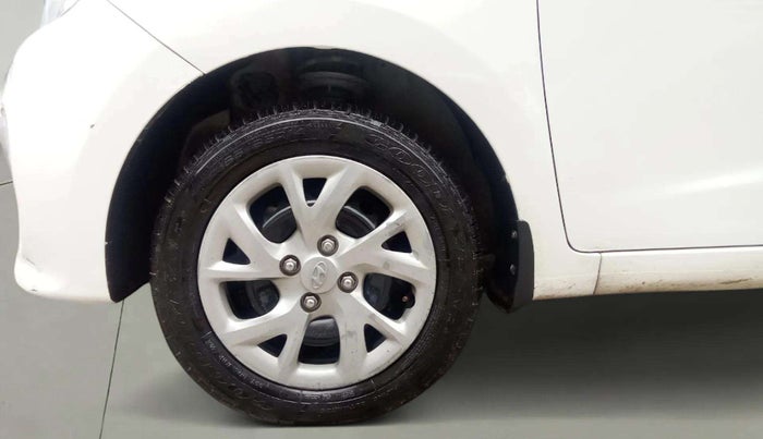 2017 Hyundai Grand i10 SPORTZ 1.2 KAPPA VTVT, Petrol, Manual, 15,742 km, Left Front Wheel