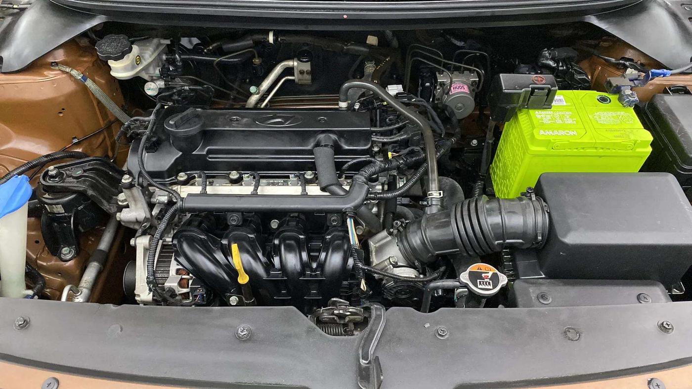 2016 Hyundai i20 Active 1.2 SX, Petrol, Manual, 81,395 km, Engine View
