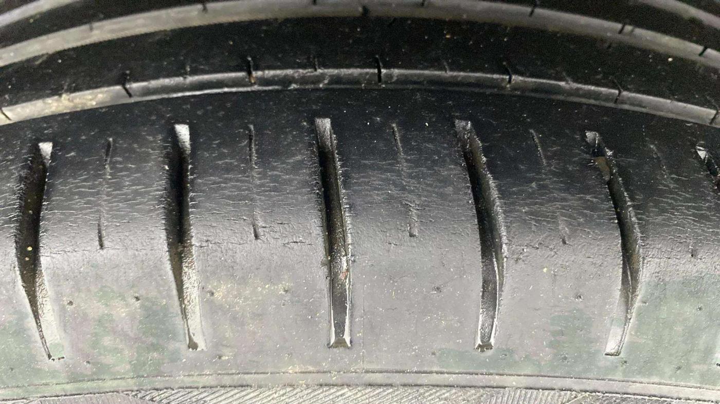 2021 Maruti Baleno ZETA PETROL 1.2, Petrol, Manual, 82,246 km, Right Rear Tyre Tread