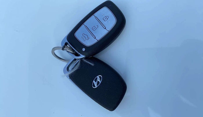 2019 Hyundai GRAND I10 NIOS ASTA 1.2 KAPPA VTVT, Petrol, Manual, 30,547 km, Key Close Up
