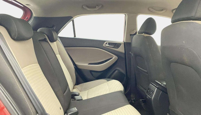 2018 Hyundai Elite i20 ASTA 1.2 (O), Petrol, Manual, 99,933 km, Right Side Rear Door Cabin