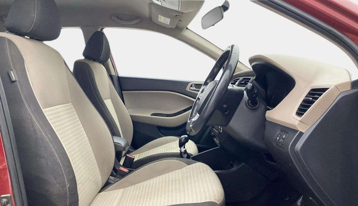 2018 Hyundai Elite i20 ASTA 1.2 (O), Petrol, Manual, 99,933 km, Right Side Front Door Cabin