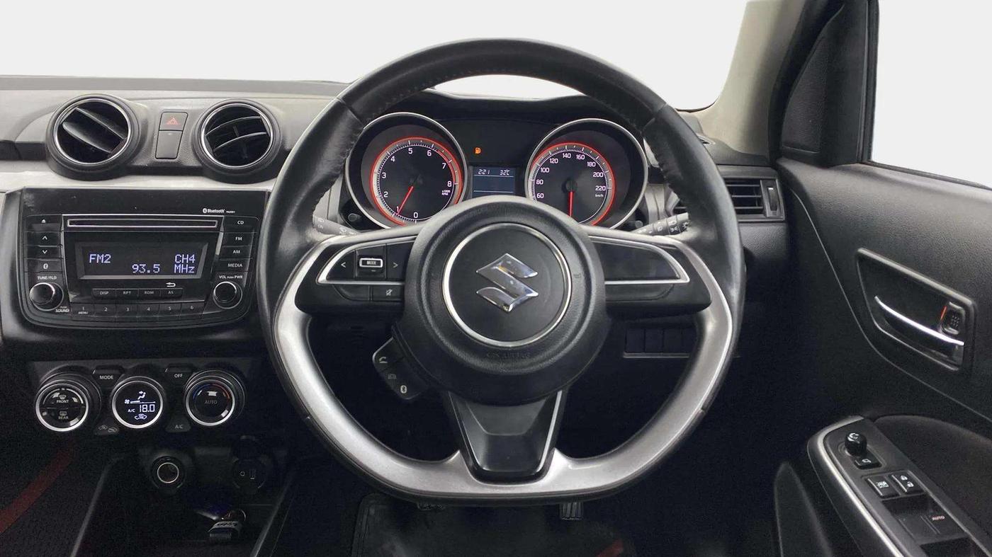 2020 Maruti Swift ZXI, Petrol, Manual, 34,356 km, Steering Wheel Close Up
