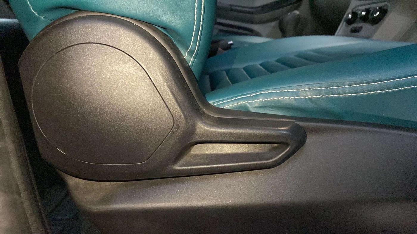 2022 Tata Tiago XT (O) PETROL, Petrol, Manual, 30,809 km, Driver Side Adjustment Panel