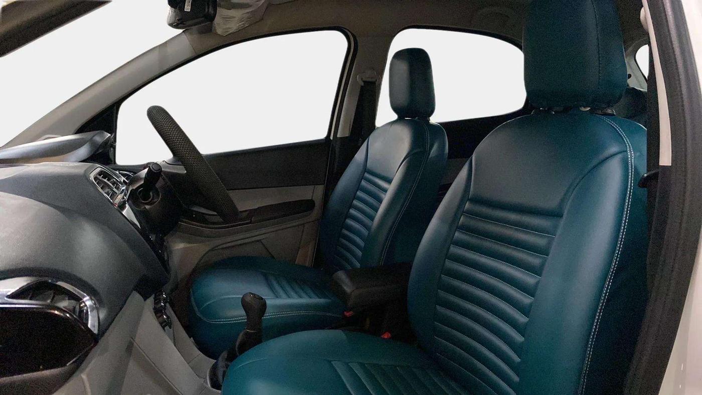 2022 Tata Tiago XT (O) PETROL, Petrol, Manual, 30,809 km, Right Side Front Door Cabin