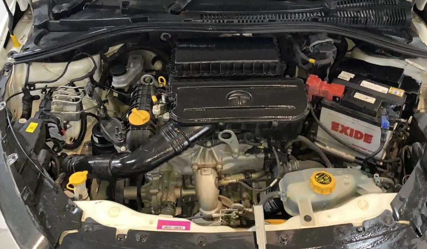 2022 Tata Tiago XT (O) PETROL, Petrol, Manual, 30,809 km, Open Bonet