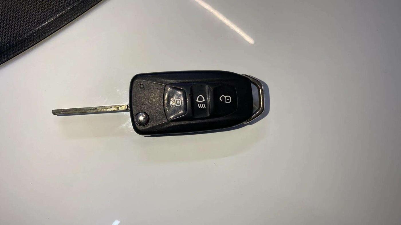 2022 Tata Tiago XT (O) PETROL, Petrol, Manual, 30,809 km, Key Close Up