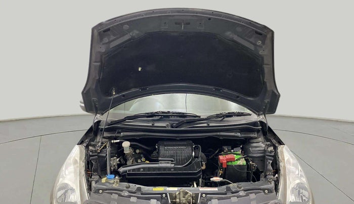 2017 Maruti Swift VXI, Petrol, Manual, 32,672 km, Open Bonet