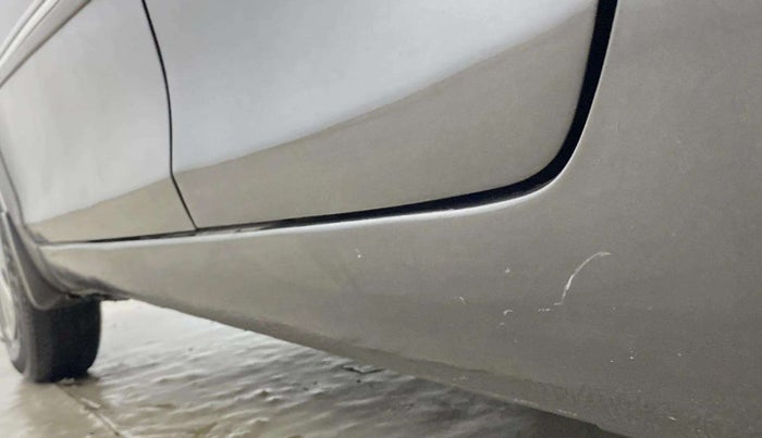 2017 Maruti Swift VXI, Petrol, Manual, 32,672 km, Left running board - Minor scratches