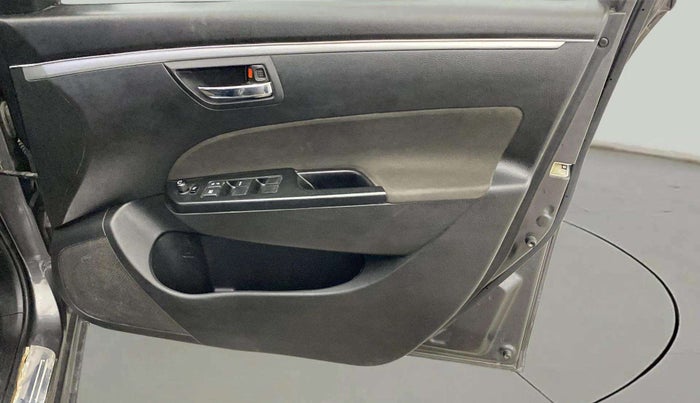 2017 Maruti Swift VXI, Petrol, Manual, 32,672 km, Driver Side Door Panels Control