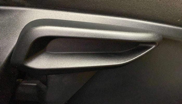 2020 Tata Tiago XZ PLUS PETROL, Petrol, Manual, 57,379 km, Driver Side Adjustment Panel